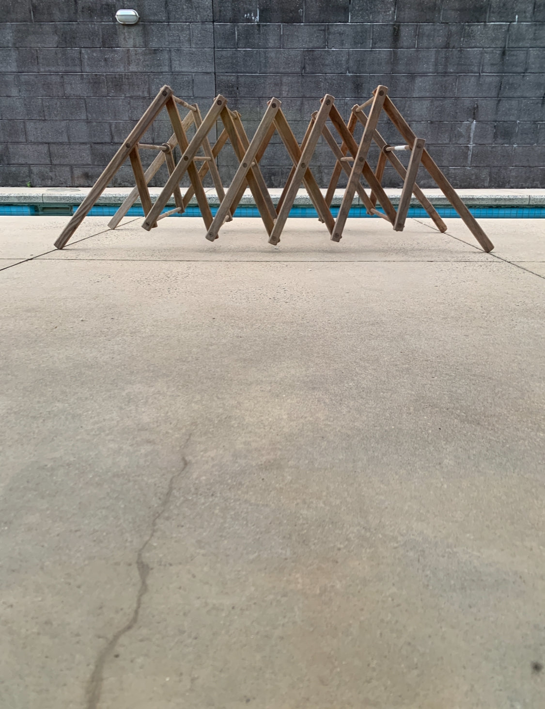 Vintage timber extendable rack