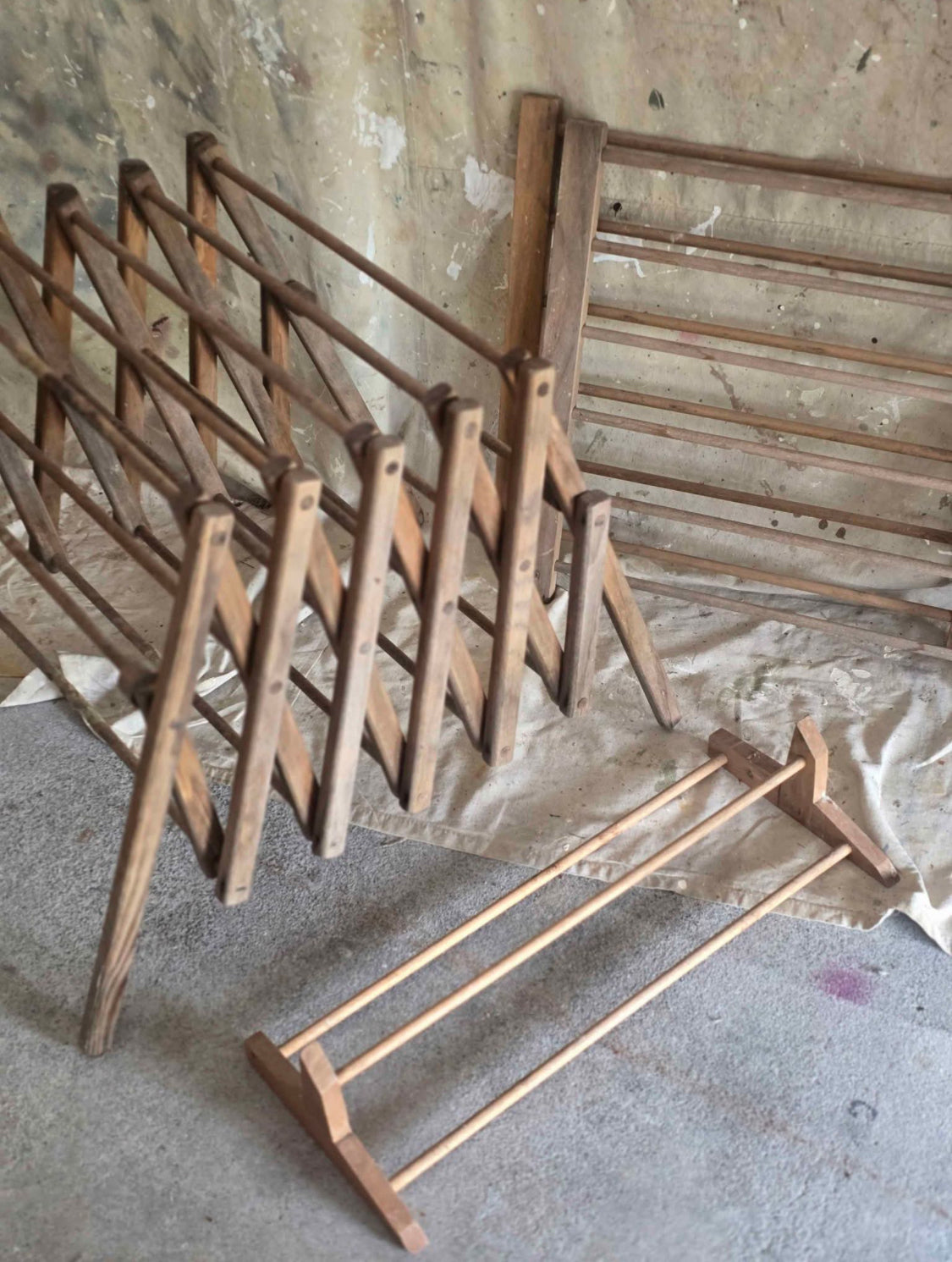 Vintage timber extendable rack