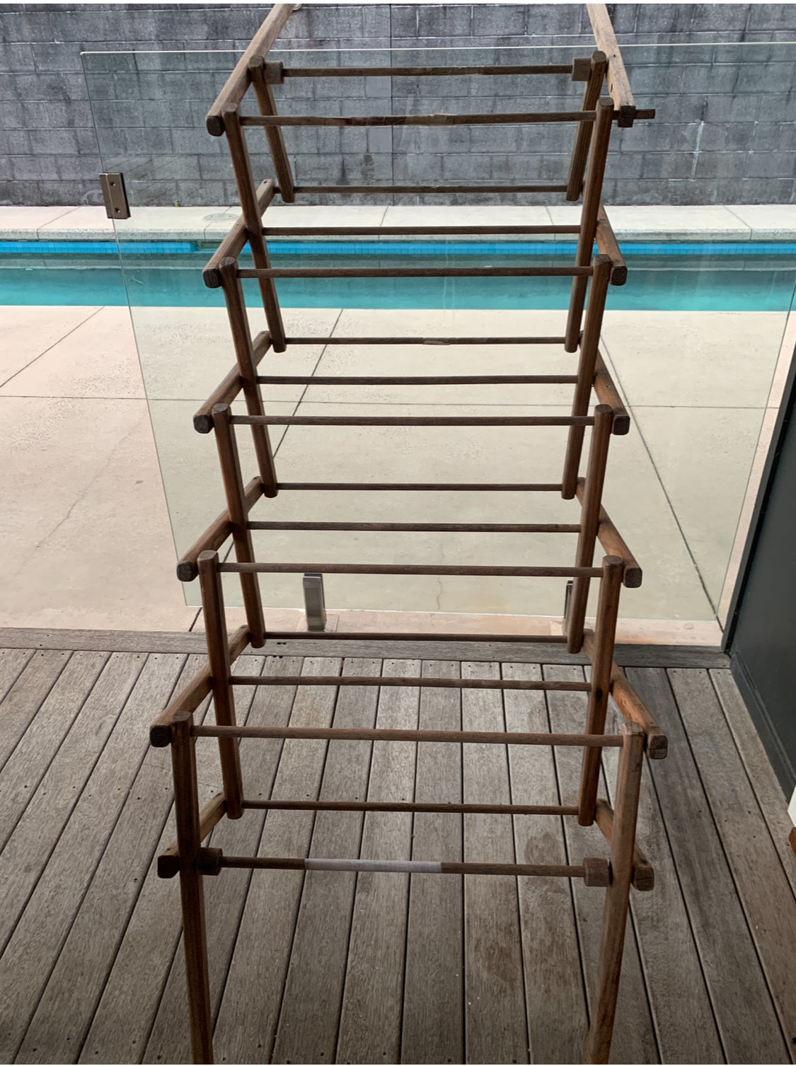 Vintage timber extendable rack