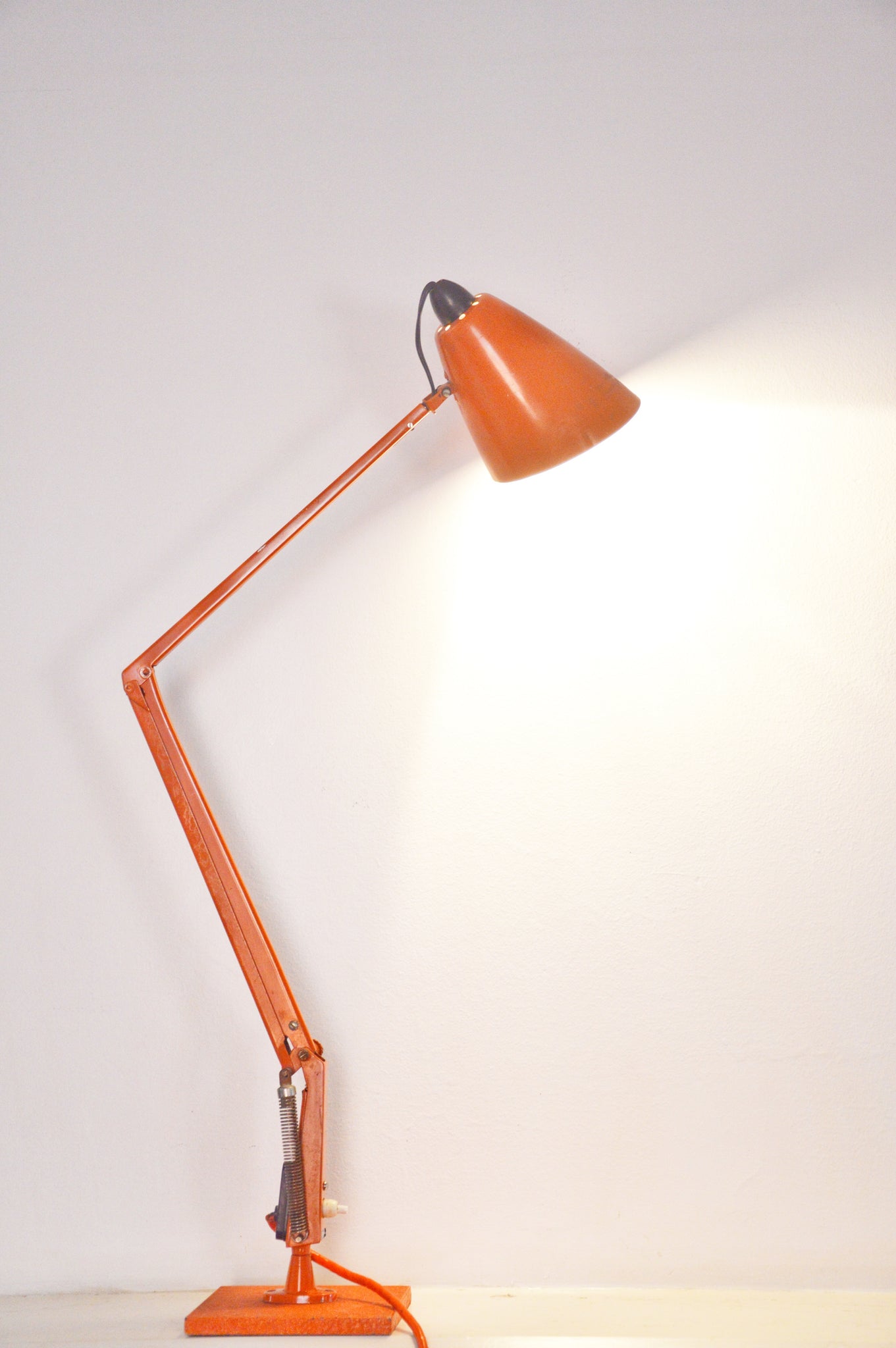 Orange Studio K Planet Lamp